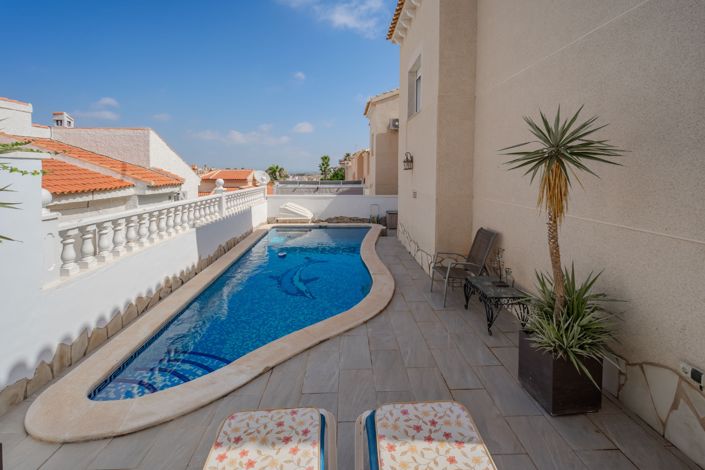 Image No.5-3 Bed Villa for sale