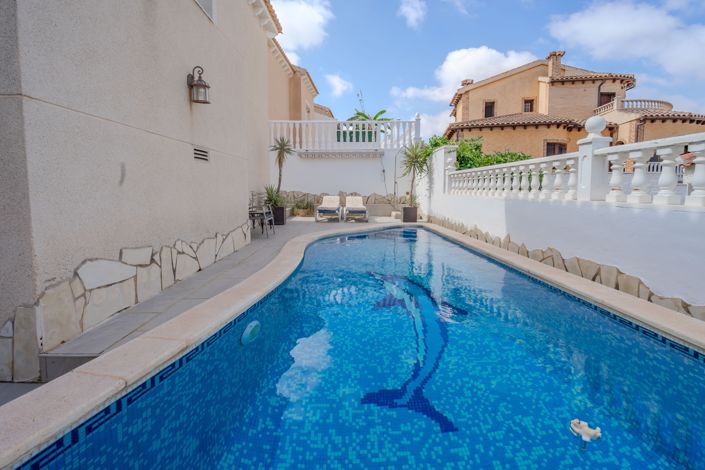 Image No.43-3 Bed Villa for sale