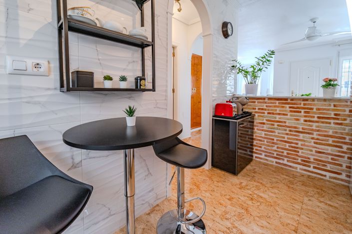 Image No.18-2 Bed Villa for sale