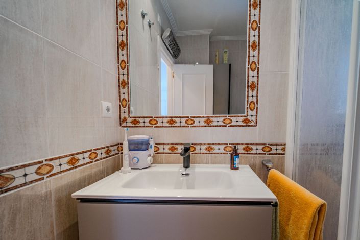Image No.22-2 Bed Villa for sale