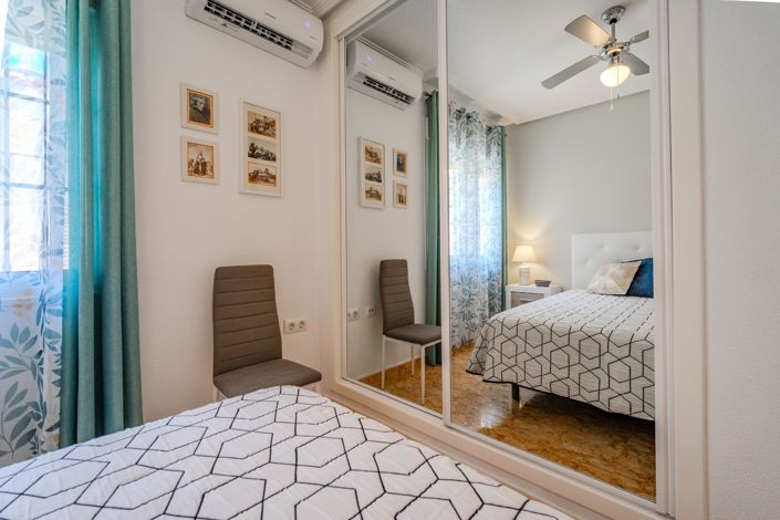 Image No.25-2 Bed Villa for sale