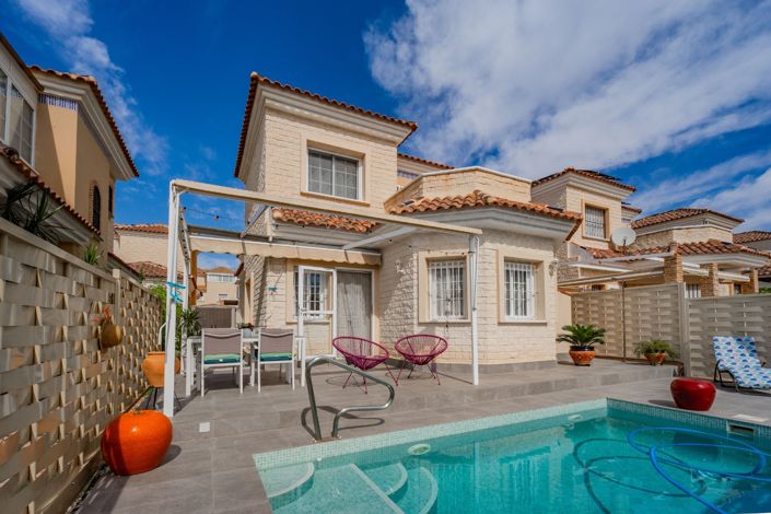 Image No.7-2 Bed Villa for sale