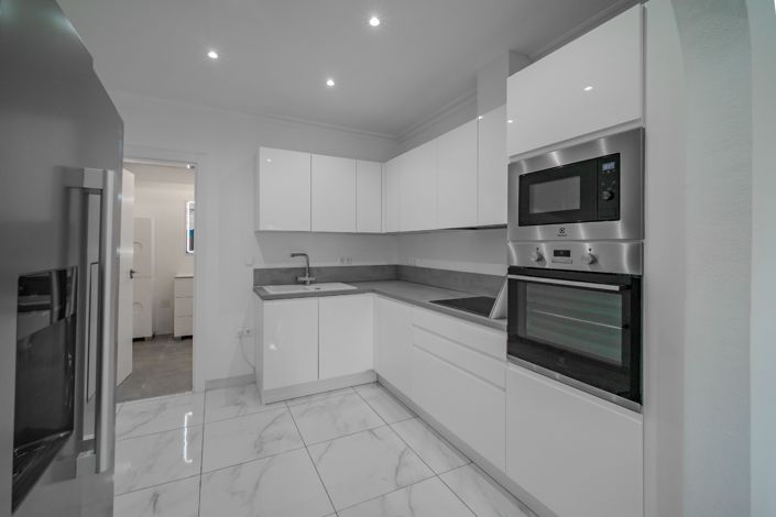 Image No.2-3 Bed Villa for sale