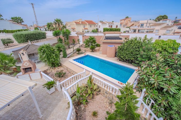 Image No.20-3 Bed Villa for sale