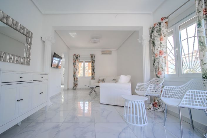 Image No.7-3 Bed Villa for sale