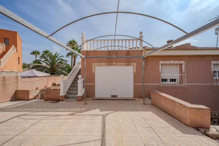 Image No.11-5 Bed Villa for sale