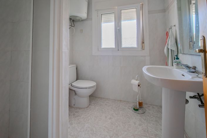 Image No.15-5 Bed Villa for sale