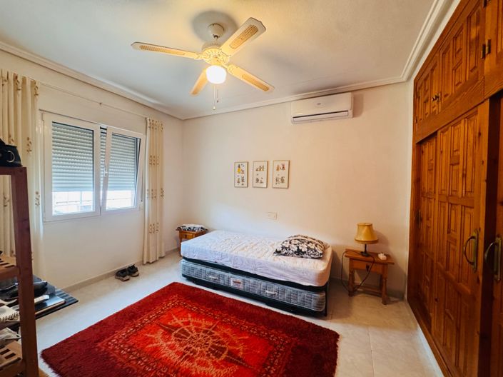 Image No.27-5 Bed Villa for sale