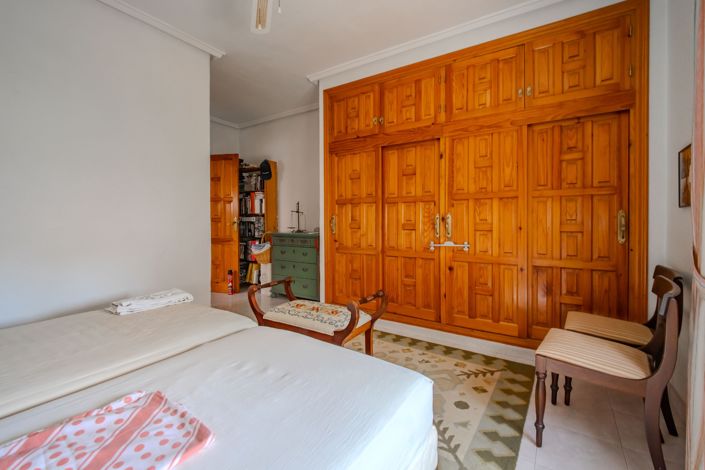 Image No.29-5 Bed Villa for sale