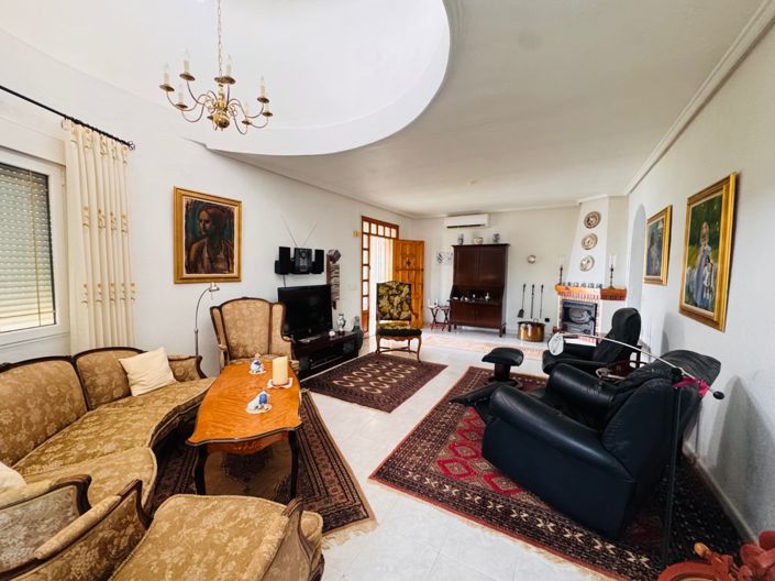 Image No.4-5 Bed Villa for sale