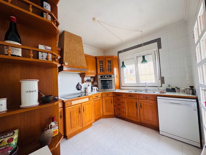 Image No.7-5 Bed Villa for sale