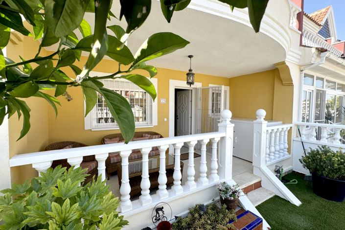 Image No.20-3 Bed Townhouse for sale