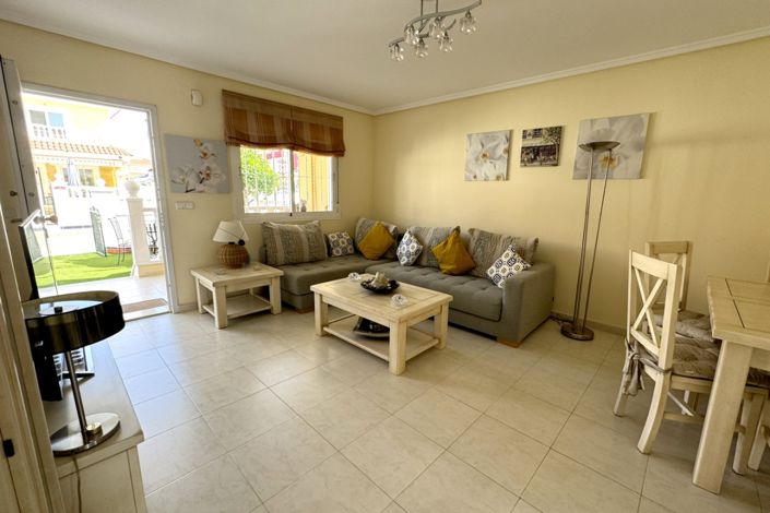 Image No.5-3 Bed Townhouse for sale