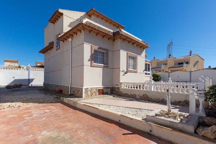 Image No.39-Villa for sale