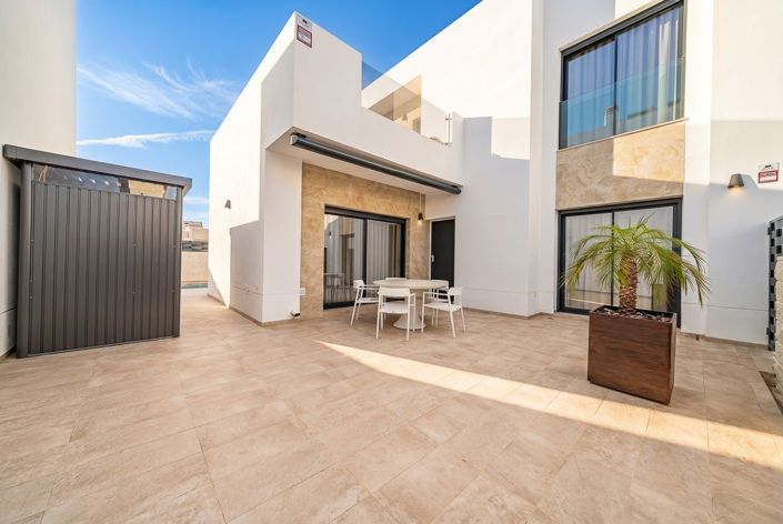 Image No.21-3 Bed Villa for sale