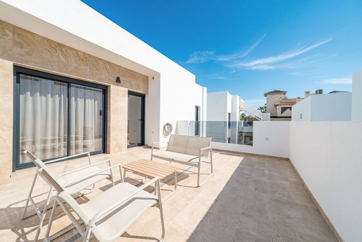 Image No.23-3 Bed Villa for sale