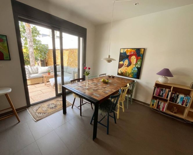 Image No.8-2 Bed Villa for sale