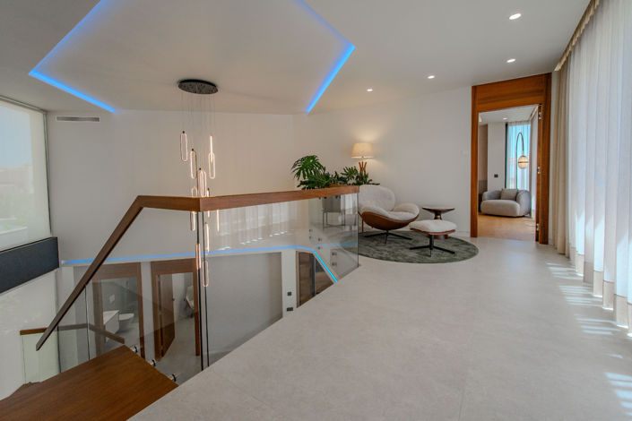 Image No.55-5 Bed Villa for sale