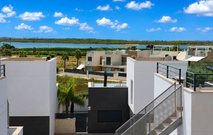 Image No.2-2 Bed House for sale