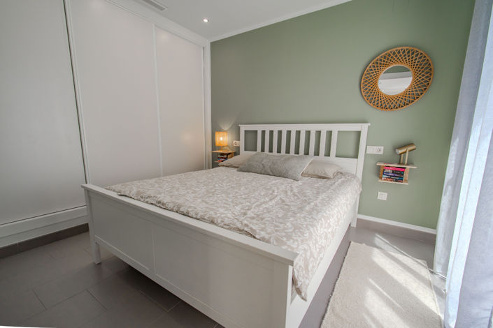 Image No.21-2 Bed House for sale
