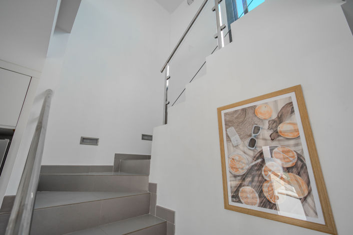 Image No.25-2 Bed House for sale