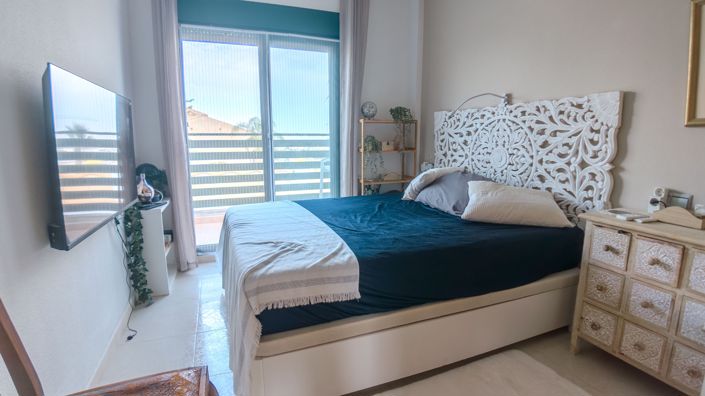 Image No.15-3 Bed House for sale