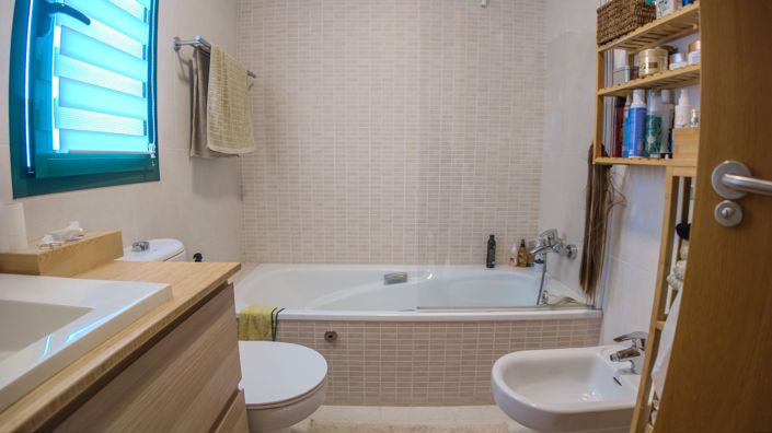 Image No.16-3 Bed House for sale