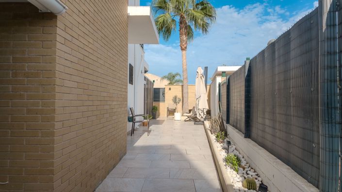 Image No.36-3 Bed House for sale