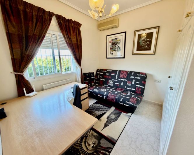 Image No.14-4 Bed Villa for sale