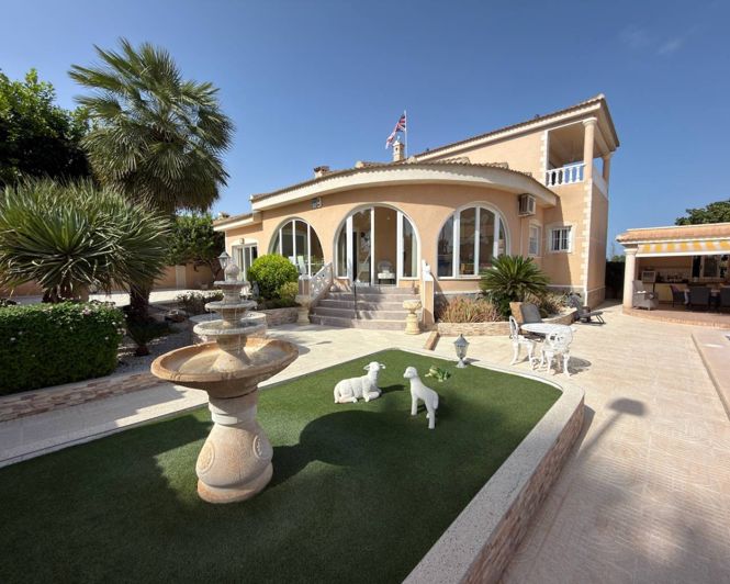 Image No.21-4 Bed Villa for sale