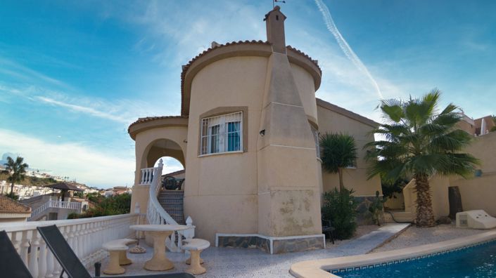 Image No.20-2 Bed Villa for sale