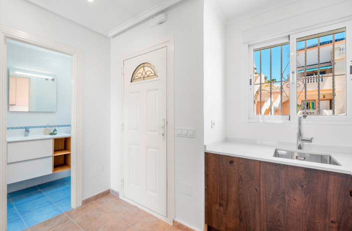 Image No.13-3 Bed House for sale