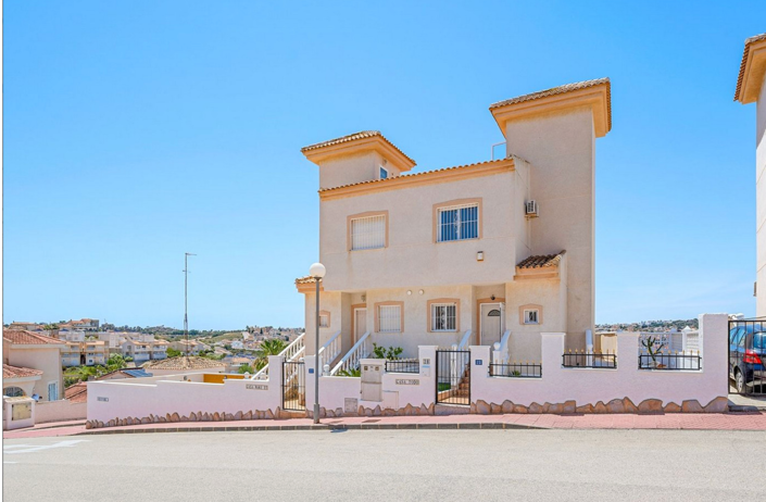 Image No.2-3 Bed House for sale