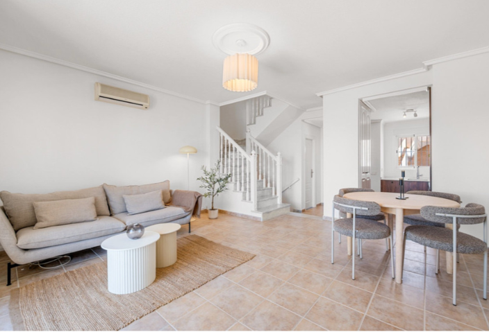 Image No.7-3 Bed House for sale