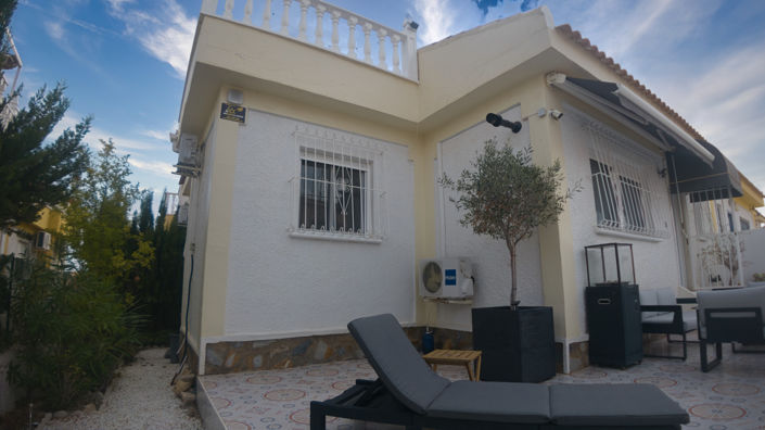 Image No.13-2 Bed House for sale