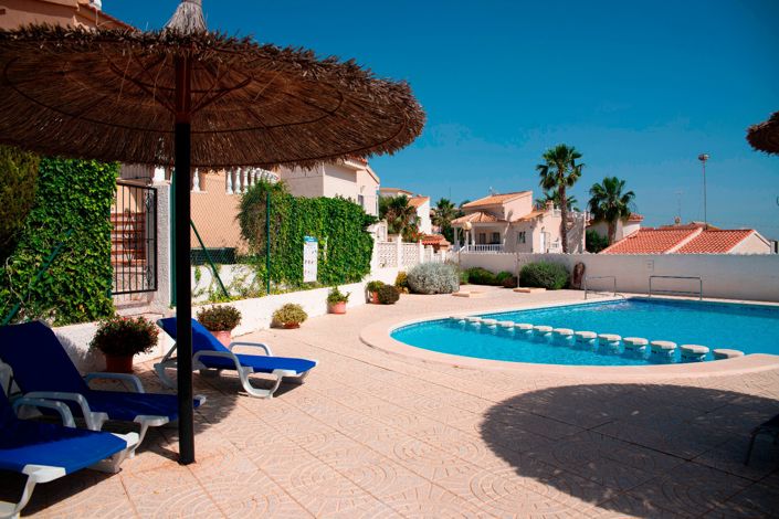 Image No.2-2 Bed House for sale