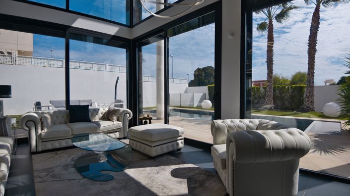 Image No.3-4 Bed Villa for sale