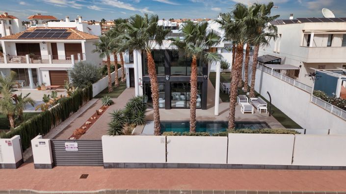Image No.39-4 Bed Villa for sale