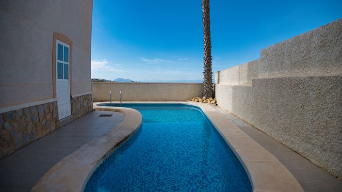 Image No.32-3 Bed House for sale