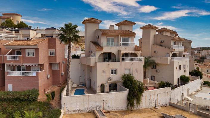 Image No.37-3 Bed House for sale
