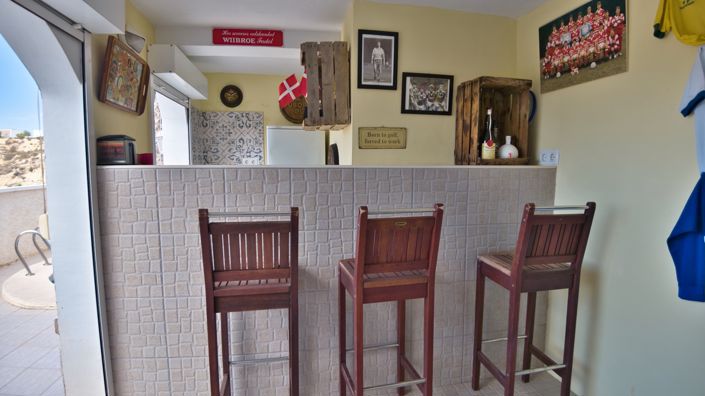 Image No.10-3 Bed House for sale
