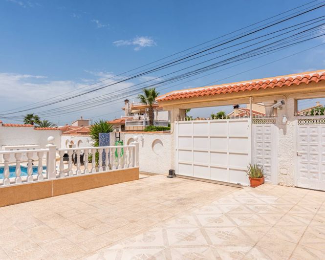 Image No.29-4 Bed Villa for sale