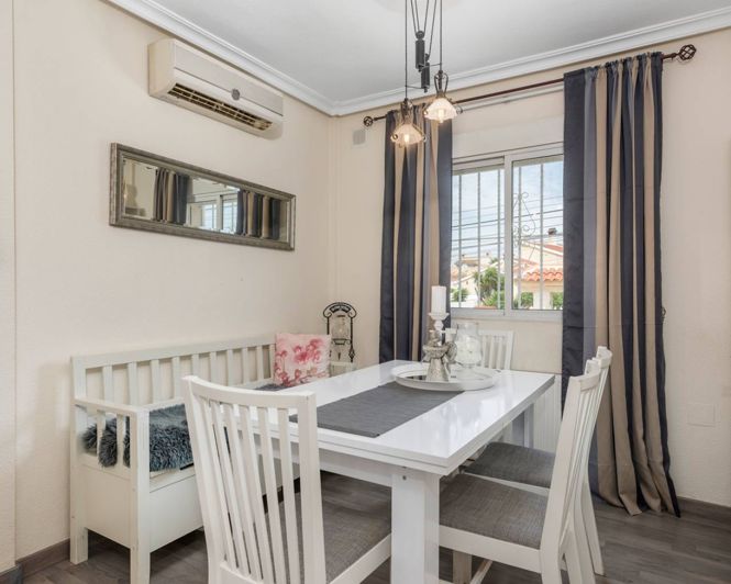 Image No.5-4 Bed Villa for sale
