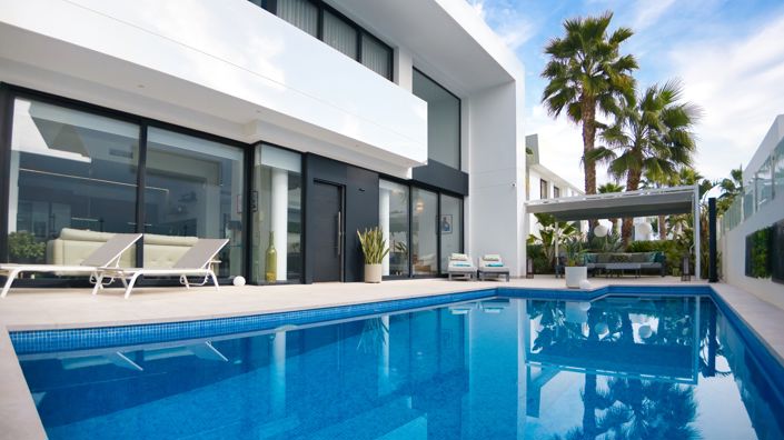 Image No.3-3 Bed Villa for sale