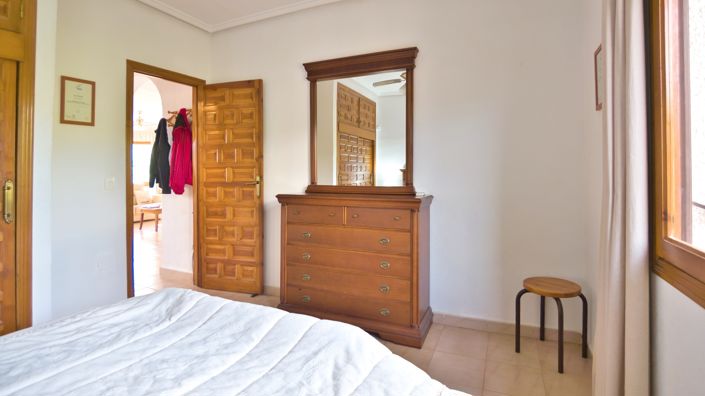 Image No.35-3 Bed Villa for sale