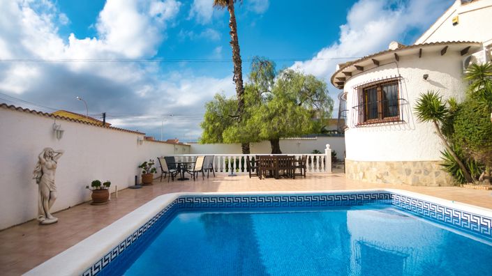 Image No.4-3 Bed Villa for sale