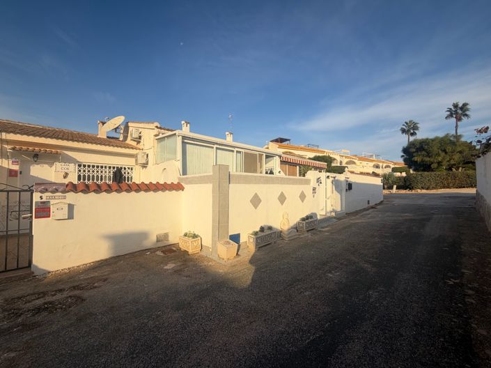 Image No.11-2 Bed Bungalow for sale