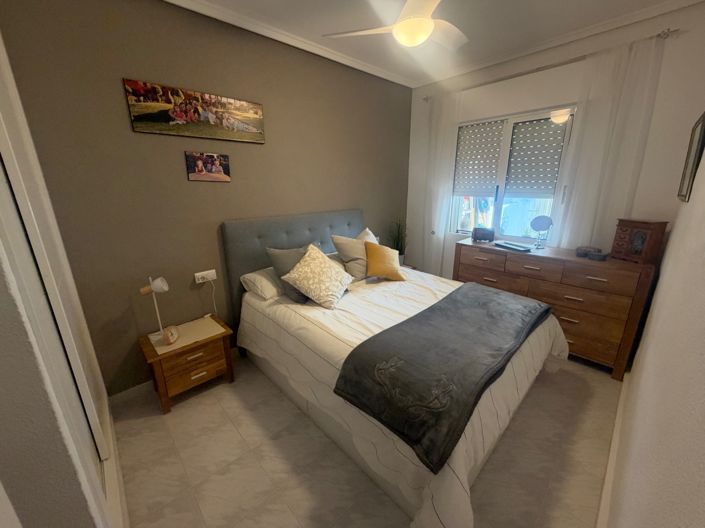 Image No.16-2 Bed Bungalow for sale