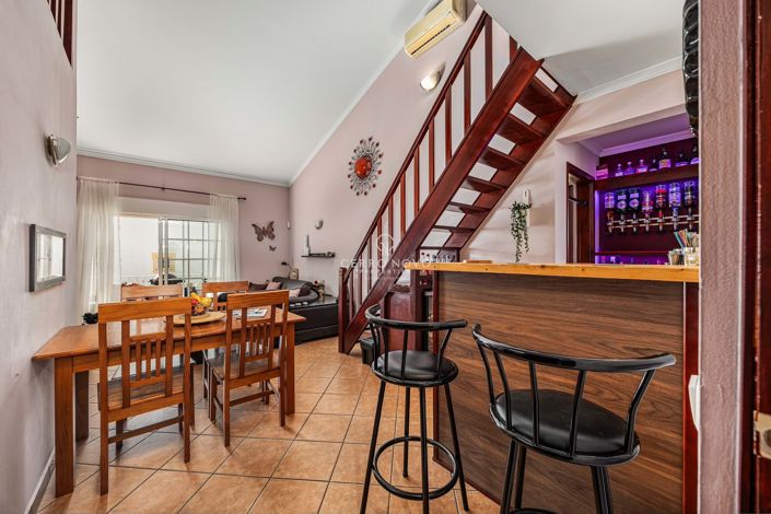 Image No.18-3 Bed Apartment for sale