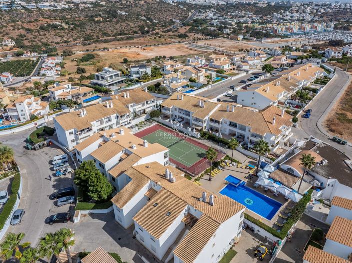 Image No.32-3 Bed Apartment for sale